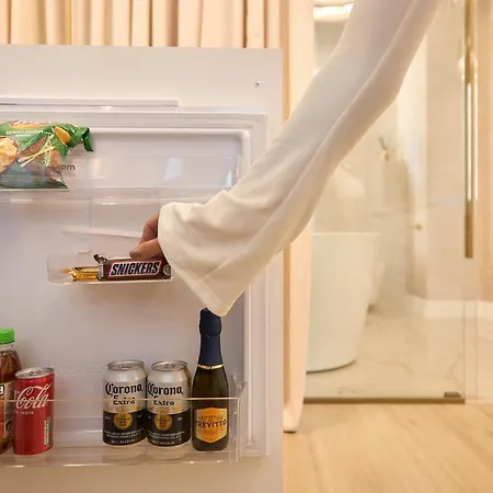 Apartment Jacuzzi Mirror Granaria By Downtown Danzig