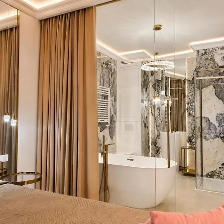 Appart hôtel Jacuzzi Mirror Granaria By Downtown