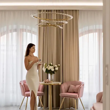 Jacuzzi Mirror Granaria By Downtown
