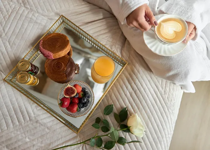 Jacuzzi Mirror Granaria By Downtown 4* Gdańsk