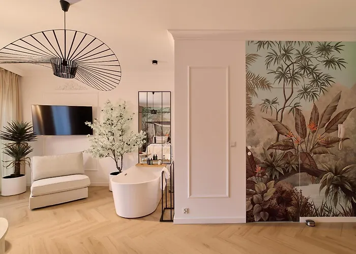 Jacuzzi Mirror Granaria By Downtown 4* Gdańsk